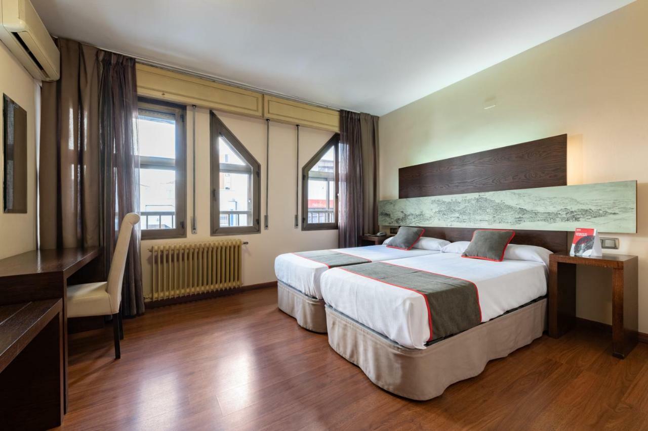Oyo Hotel Francabel Cuenca  Luaran gambar
