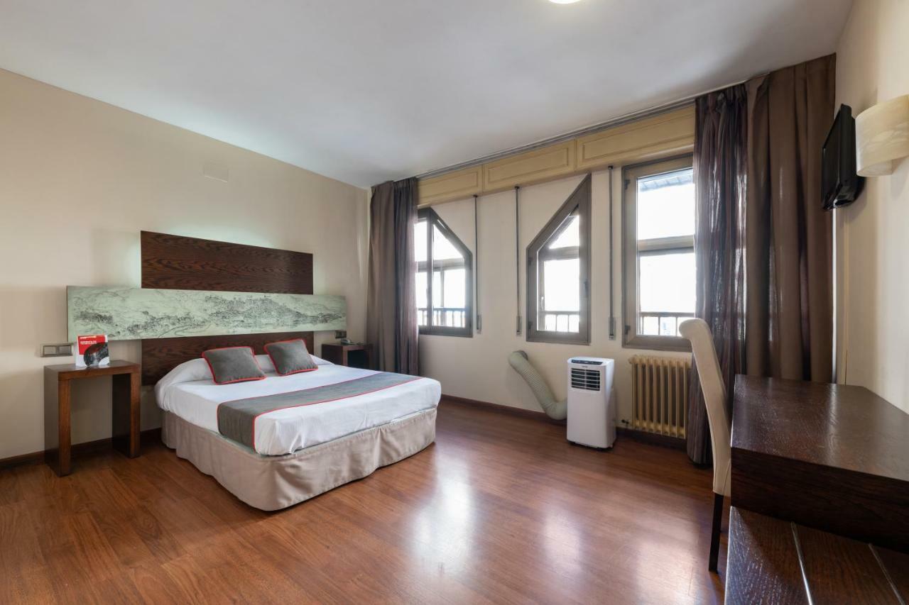 Oyo Hotel Francabel Cuenca  Luaran gambar