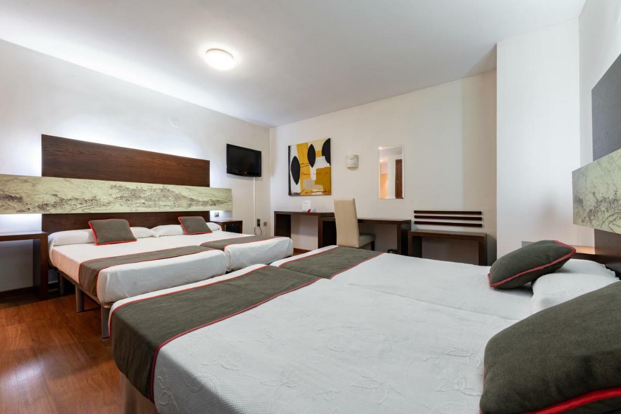 Oyo Hotel Francabel Cuenca  Luaran gambar