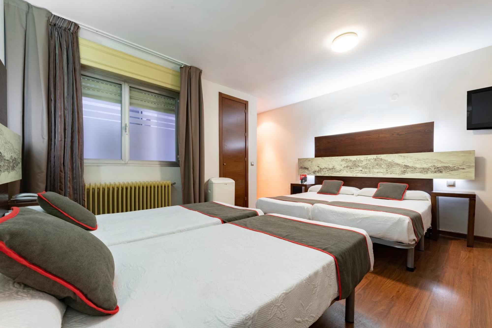 Oyo Hotel Francabel Cuenca  Luaran gambar