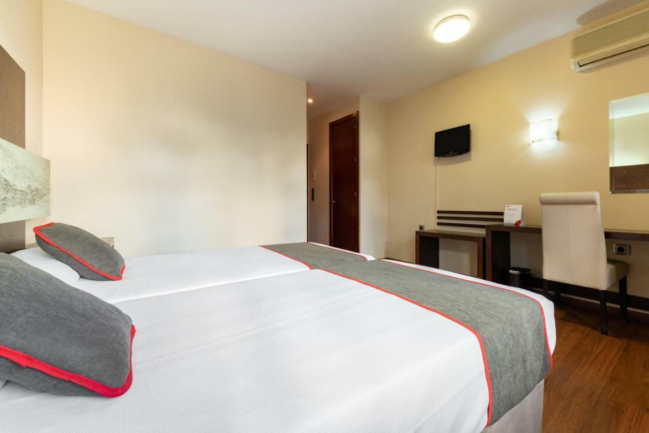 Oyo Hotel Francabel Cuenca  Luaran gambar